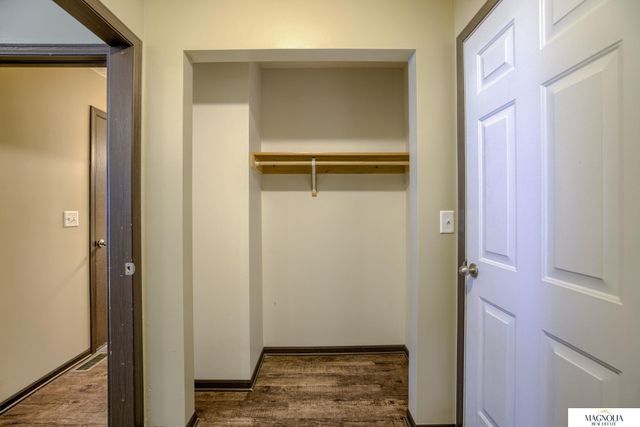 2644 W Timber Lake Drive, Lincoln, NE 68522