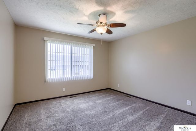 2644 W Timber Lake Drive, Lincoln, NE 68522