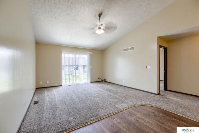 2644 W Timber Lake Drive, Lincoln, NE 68522