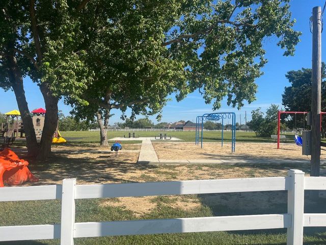 0 Tremont Street, Cove, TX 77520