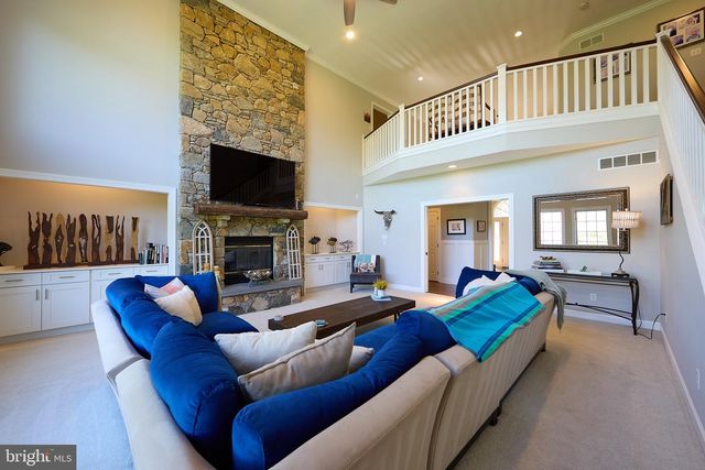 1012 BODINE RD, Chester Springs, PA 19425
