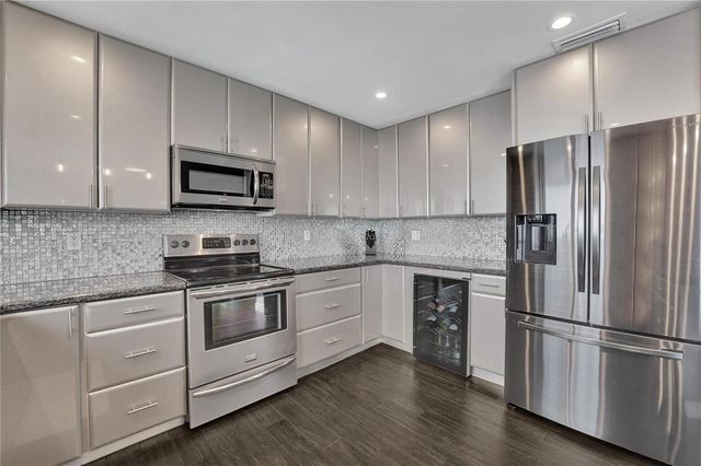 1280 NE 40th Street, Oakland Park, FL 33334
