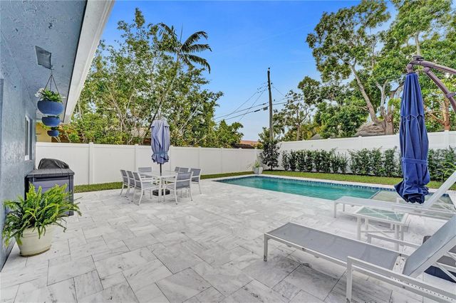 1280 NE 40th Street, Oakland Park, FL 33334