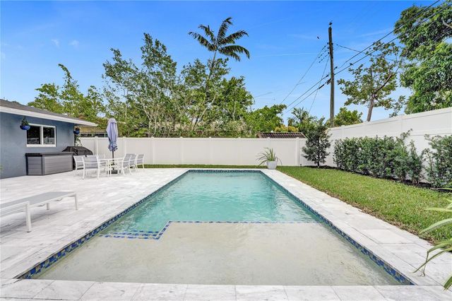 1280 NE 40th Street, Oakland Park, FL 33334