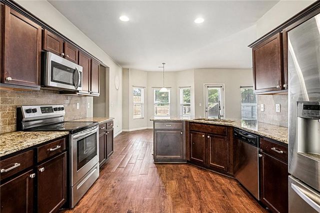 11046 Genova Terrace, Hampton, GA 30228