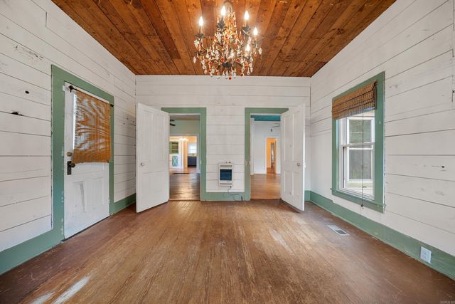 109 Reynolds St, Hot Springs, AR 71901