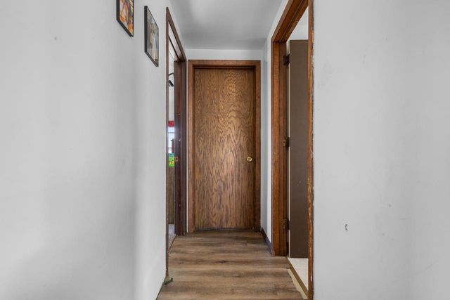 908 W 10TH AVENUE, Oshkosh, WI 54902