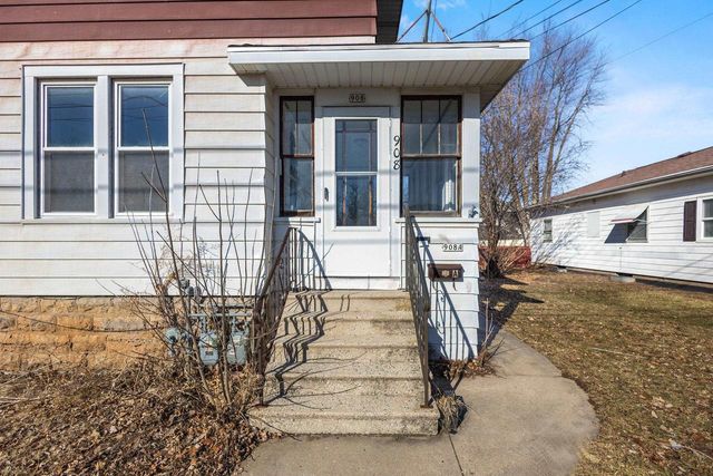 908 W 10TH AVENUE, Oshkosh, WI 54902