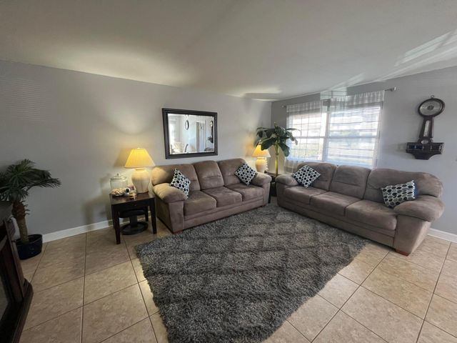 289 Brittany G, Delray Beach, FL 33446