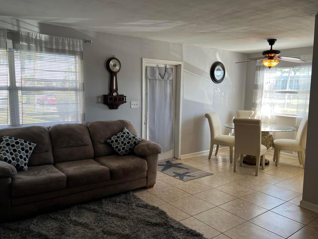 289 Brittany G, Delray Beach, FL 33446