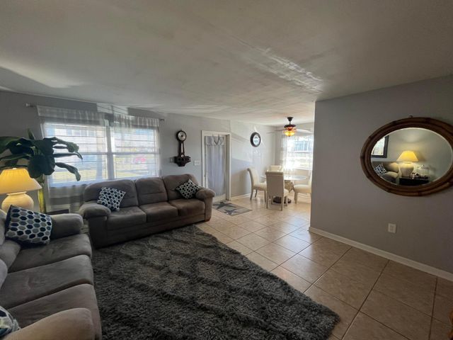 289 Brittany G, Delray Beach, FL 33446