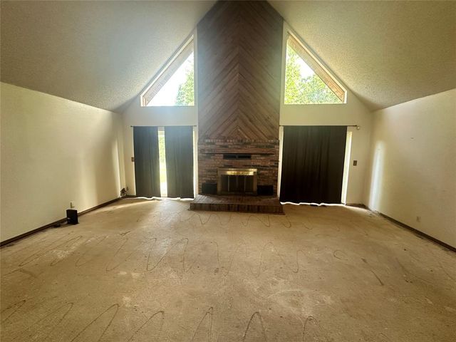 6909 Lago Ranchero Drive, Norman, OK 73026