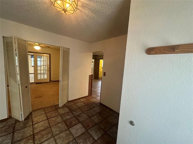 6909 Lago Ranchero Drive, Norman, OK 73026