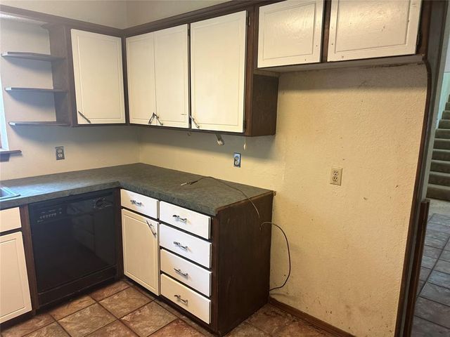 6909 Lago Ranchero Drive, Norman, OK 73026