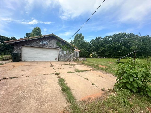 6909 Lago Ranchero Drive, Norman, OK 73026