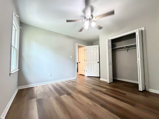 66 Cain Road, Laurens, SC 29360