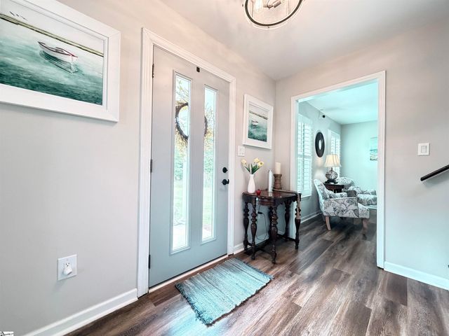 66 Cain Road, Laurens, SC 29360