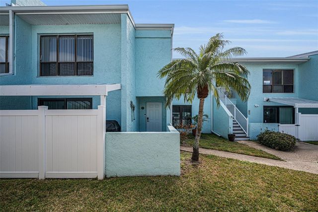 1 WINDRUSH BOULEVARD 51, Indian Rocks Beach, FL 33785