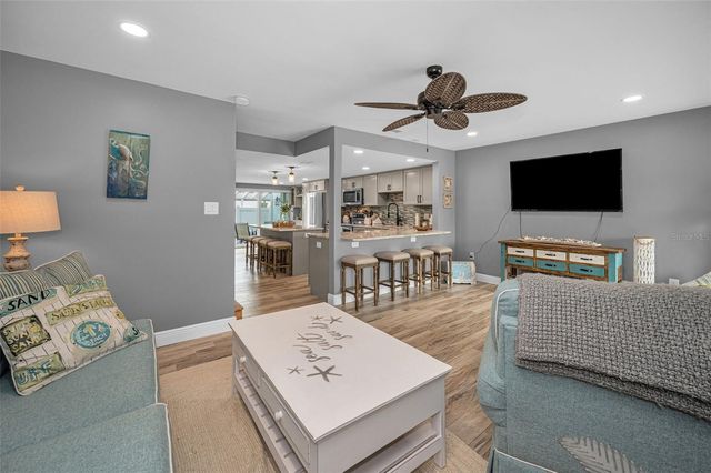 1 WINDRUSH BOULEVARD 51, Indian Rocks Beach, FL 33785