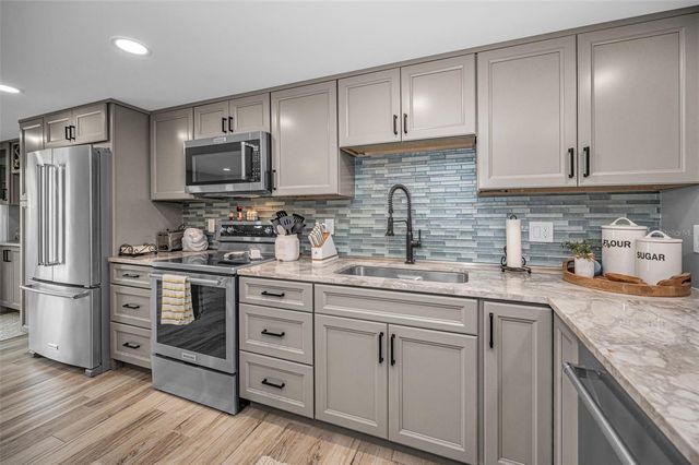 1 WINDRUSH BOULEVARD 51, Indian Rocks Beach, FL 33785