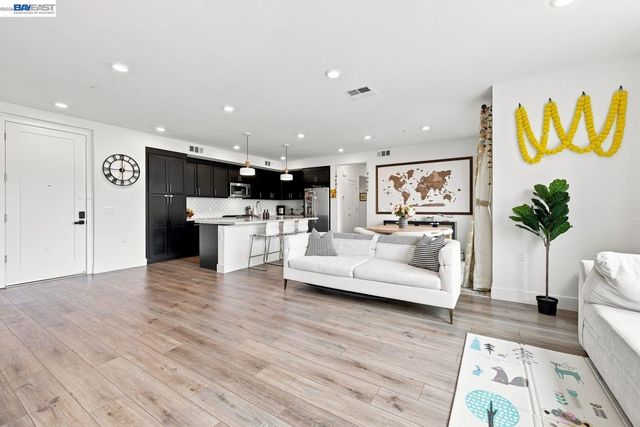 45231 Ambition St 202, Fremont, CA 94538