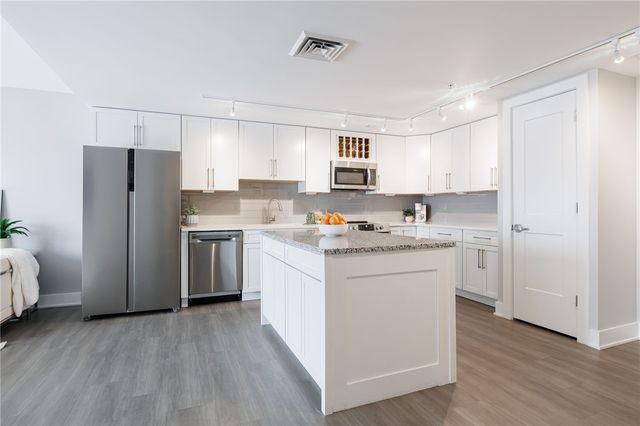 205 Lakeshore Drive 502, Canandaigua City, NY 14424