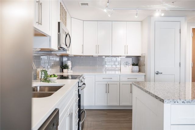 205 Lakeshore Drive 502, Canandaigua City, NY 14424