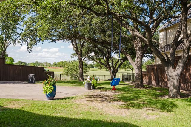 3257 Brookhaven Club Drive, Farmers Branch, TX 75234