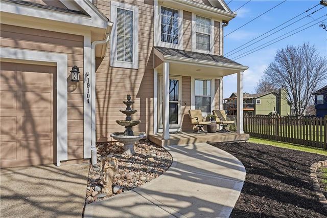 19104 W 163rd Place, Olathe, KS 66062