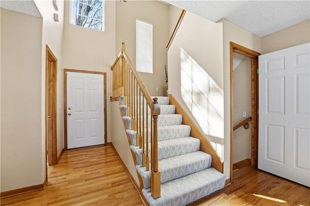 19104 W 163rd Place, Olathe, KS 66062