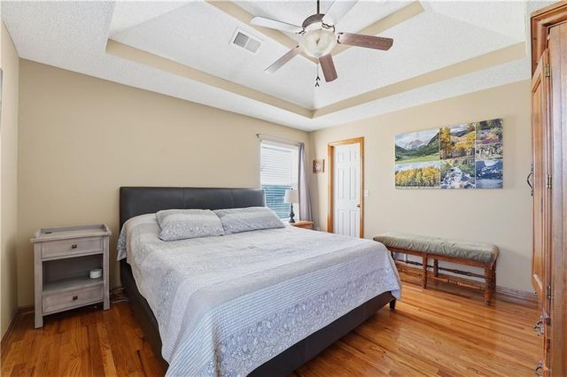 19104 W 163rd Place, Olathe, KS 66062