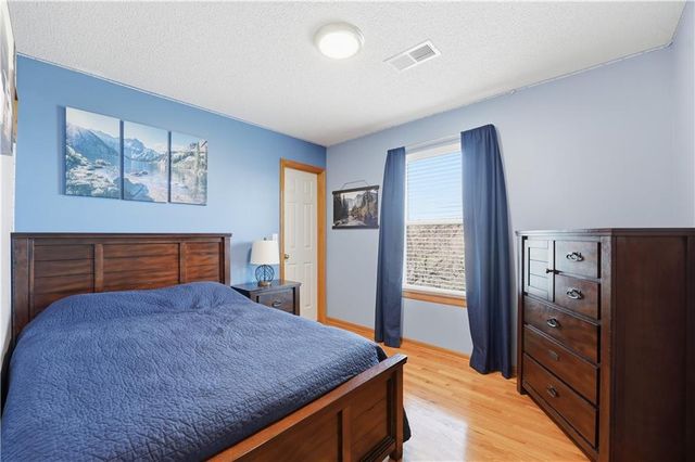 19104 W 163rd Place, Olathe, KS 66062