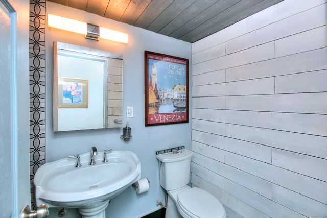 25 Cartright Street 5D, Bridgeport, CT 06604