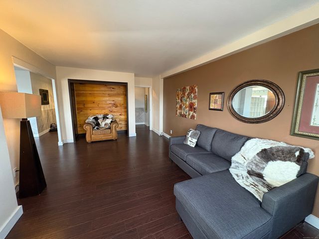 25 Cartright Street 5D, Bridgeport, CT 06604