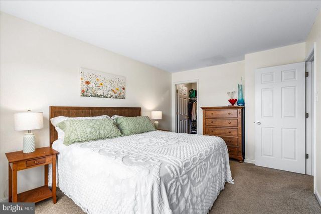 18 ROBINDALE DR, Emmitsburg, MD 21727