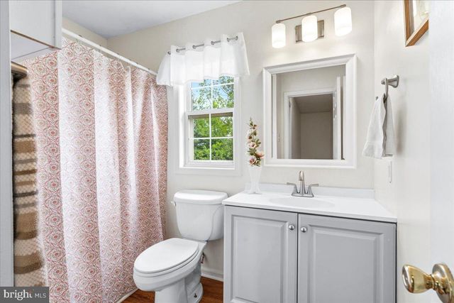 18 ROBINDALE DR, Emmitsburg, MD 21727