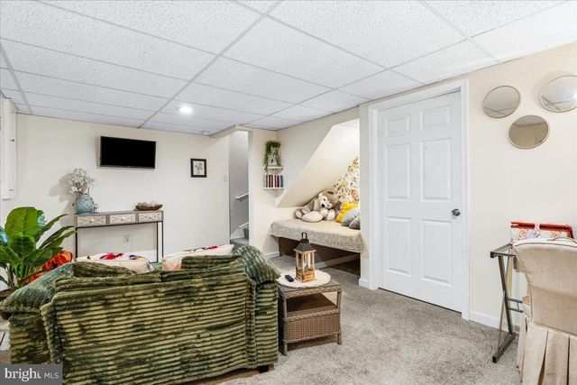 18 ROBINDALE DR, Emmitsburg, MD 21727