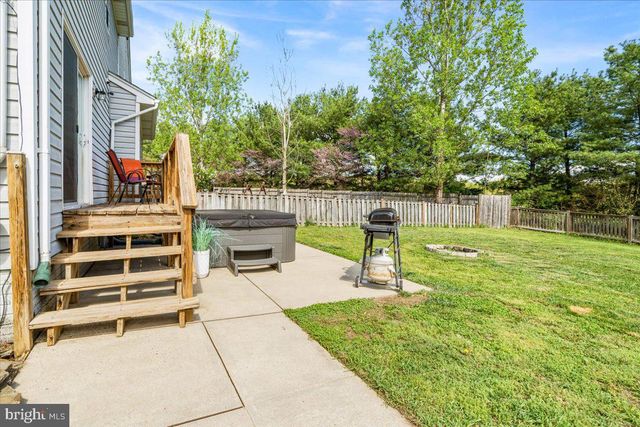 18 ROBINDALE DR, Emmitsburg, MD 21727