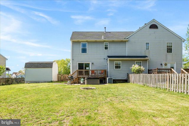 18 ROBINDALE DR, Emmitsburg, MD 21727