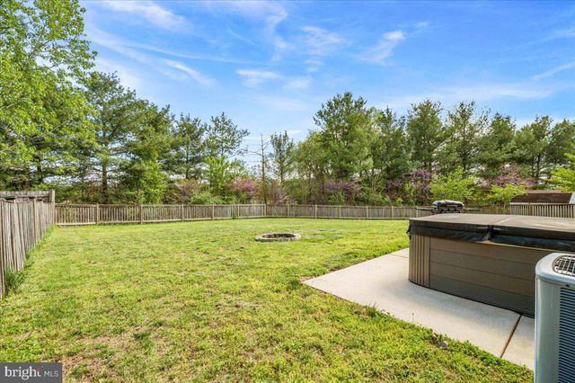 18 ROBINDALE DR, Emmitsburg, MD 21727