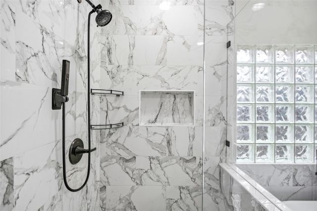 822 Longmeadow Court, Desoto, TX 75115