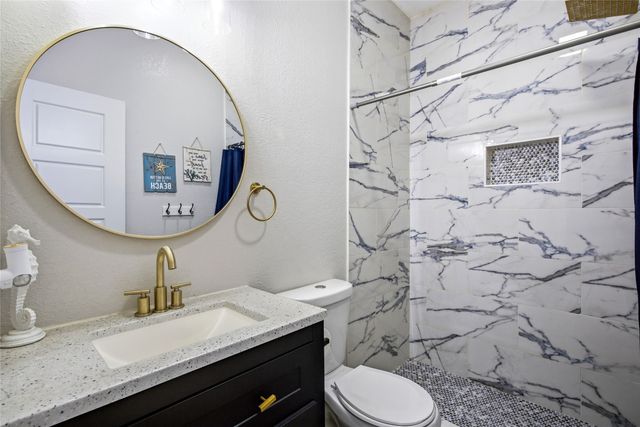 822 Longmeadow Court, Desoto, TX 75115