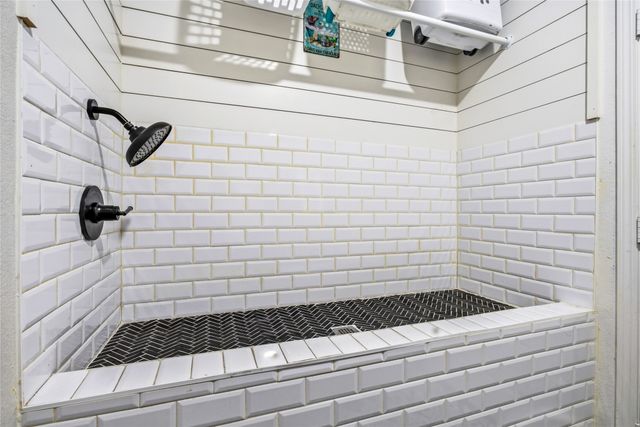 822 Longmeadow Court, Desoto, TX 75115