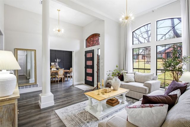 822 Longmeadow Court, Desoto, TX 75115