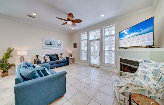 7428 Thomas Drive, Panama City Beach, FL 32408