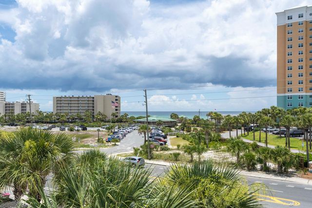 7428 Thomas Drive, Panama City Beach, FL 32408