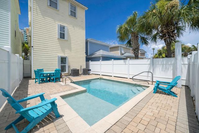 7428 Thomas Drive, Panama City Beach, FL 32408