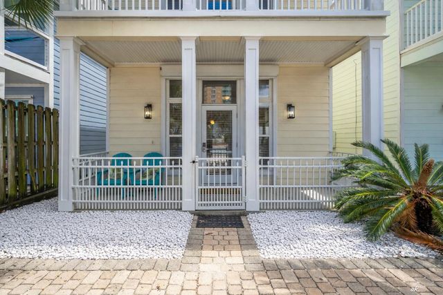 7428 Thomas Drive, Panama City Beach, FL 32408