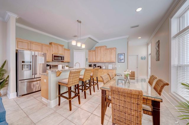 7428 Thomas Drive, Panama City Beach, FL 32408