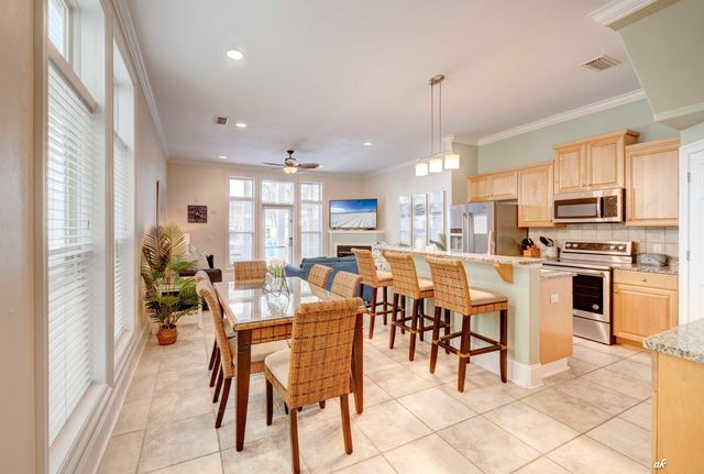 7428 Thomas Drive, Panama City Beach, FL 32408